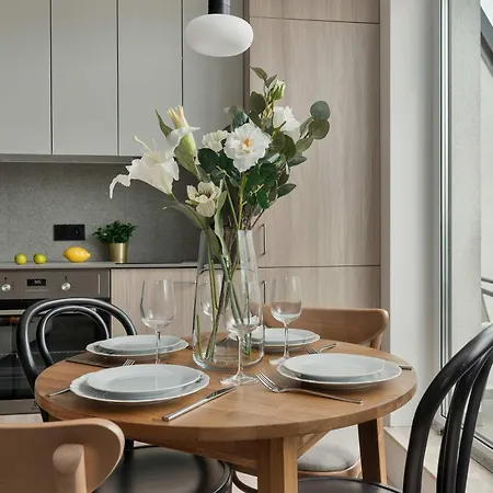 Bright & Cozy With Parking And Balcony By Renters Bydgoszcz