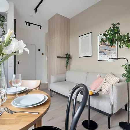Bright & Cozy With Parking And Balcony By Renters * Bydgoszcz