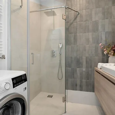 Appartement Bright & Cozy With Parking And Balcony By Renters
